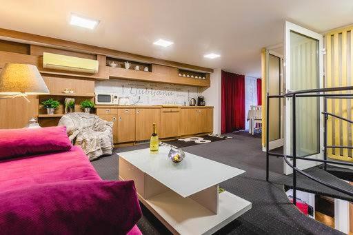 Trzaska Duplex Urban Apartment リュブリャナ エクステリア 写真